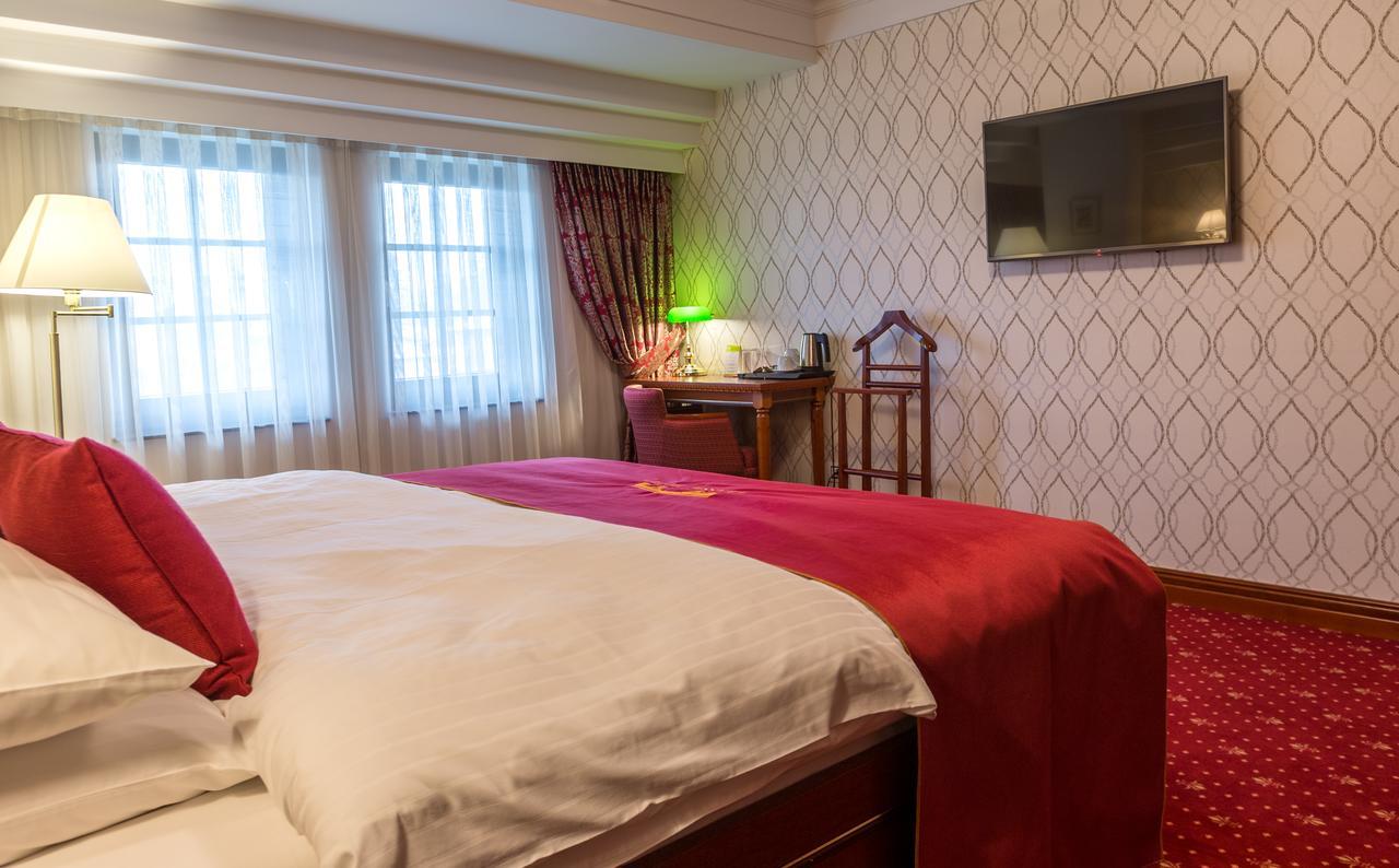 Classic Hotel Призрен Екстериор снимка