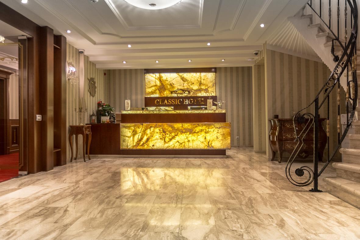 Classic Hotel Призрен Екстериор снимка